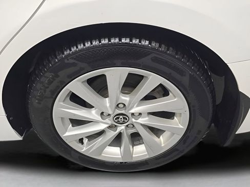 Used 2024 Toyota Camry SE FWD image 25