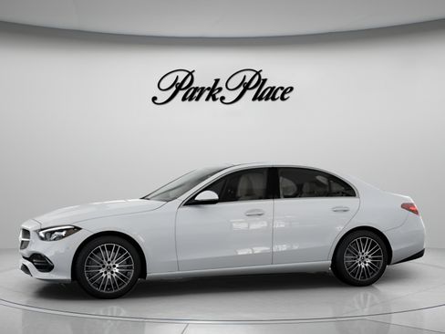 Used 2026 Mercedes-Benz C 300 Sedan image 4