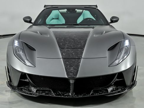 Used 2021 Ferrari 812 GTS RWD image 3
