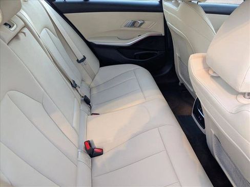 Used 2021 BMW 330i Sedan w/ Premium Package image 20