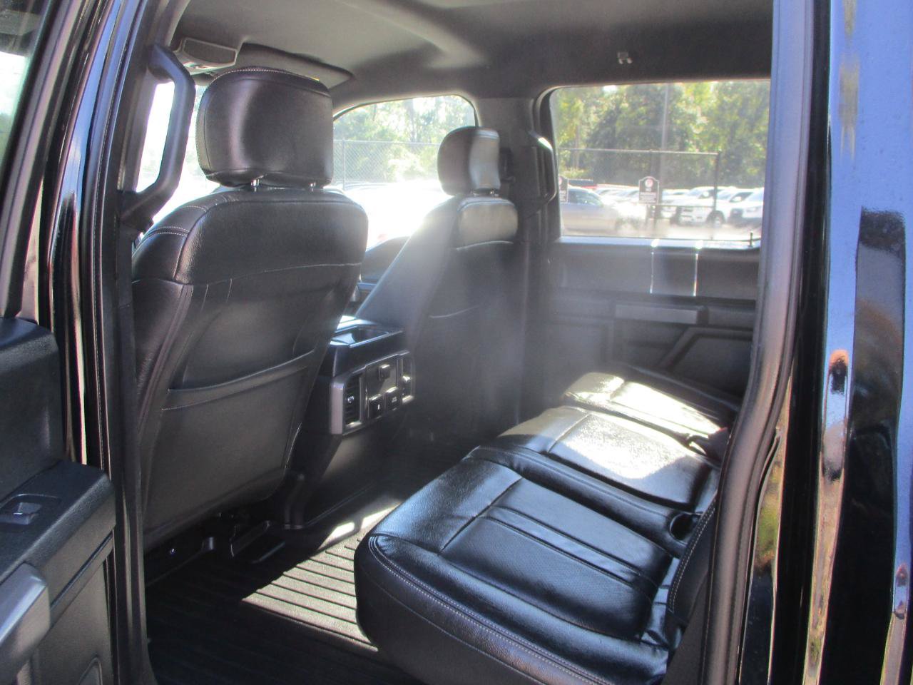 Used 2018 Ford F150 XLT w/ Equipment Group 302A Luxury AWD/4WD image 15