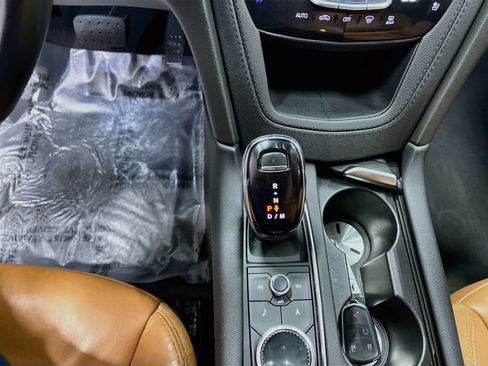 Used 2024 Cadillac XT5 Premium Luxury AWD/4WD image 17