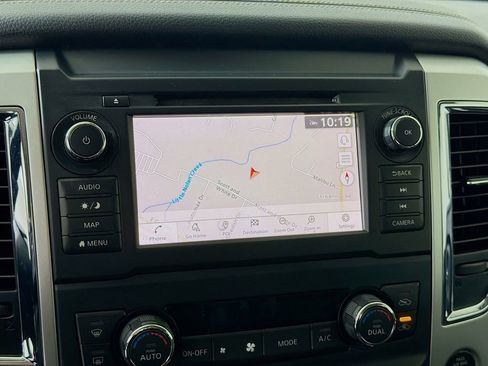 Used 2019 Nissan Titan PRO-4X w/ Pro-4x Convenience Package image 17