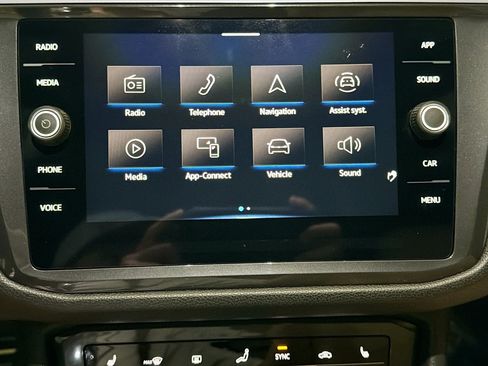Certified 2024 Volkswagen Tiguan SE R-Line FWD image 29
