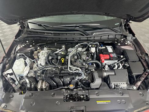 Used 2023 Nissan Altima 2.5 SV w/ SV Premium Package FWD image 11