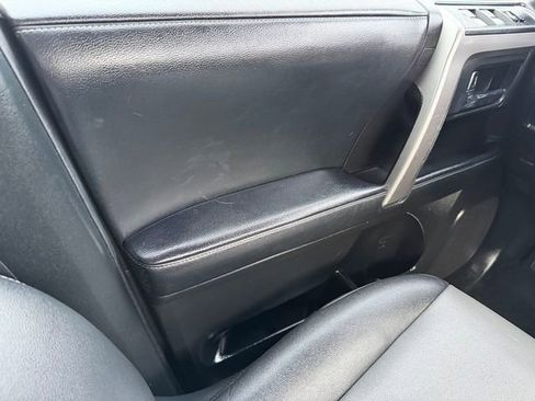 Used 2020 Toyota 4Runner SR5 Premium w/ Moonroof Package image 31