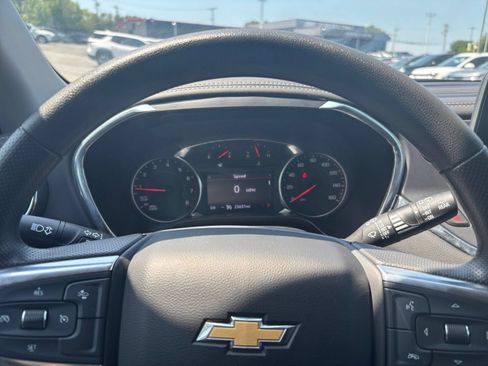 Used 2025 Chevrolet Blazer LT FWD image 24