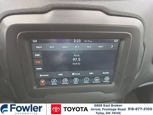 Used 2020 Jeep Renegade Altitude FWD image 13