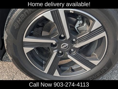 Used 2025 Nissan Sentra SV FWD image 12