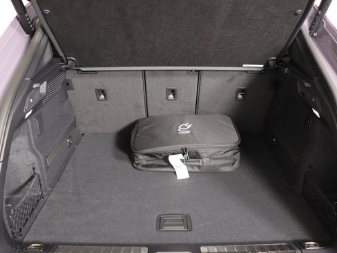 Used 2024 Porsche Macan 4 Electric image 16