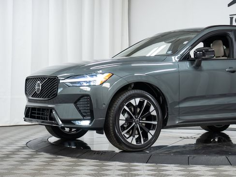 New 2026 Volvo XC60 B5 Plus w/ Climate Package image 25