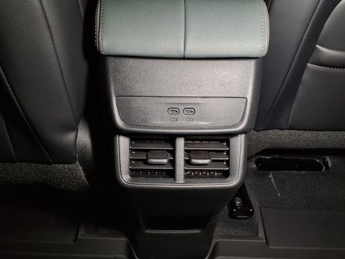 New 2026 GMC Terrain AT4 w/ Technology Package II AWD/4WD image 13