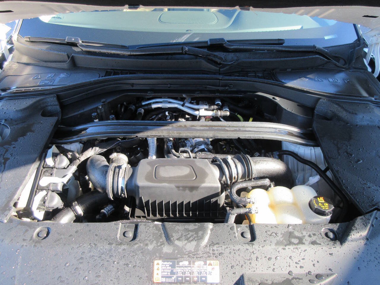 Used 2020 Lincoln Aviator Reserve w/ Equipment Group 201A RWD image 16