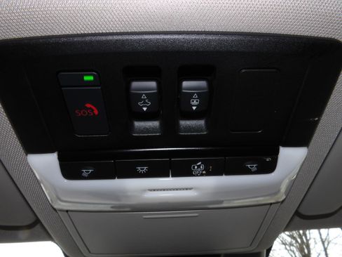 Certified 2023 Nissan Rogue SV w/ SV Premium B Package image 33