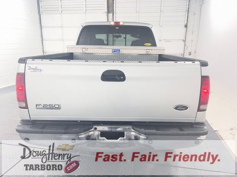 Used 2006 Ford F250 Lariat image 6