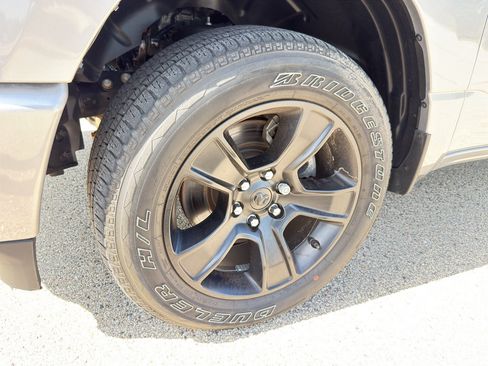 Used 2024 RAM 1500 Big Horn AWD/4WD image 9
