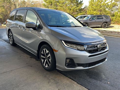 New 2026 Honda Odyssey EX-L image 6