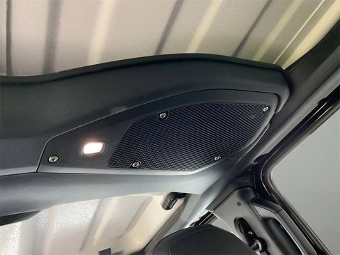 New 2025 Jeep Wrangler Unlimited Rubicon w/ Convenience Group AWD/4WD image 39