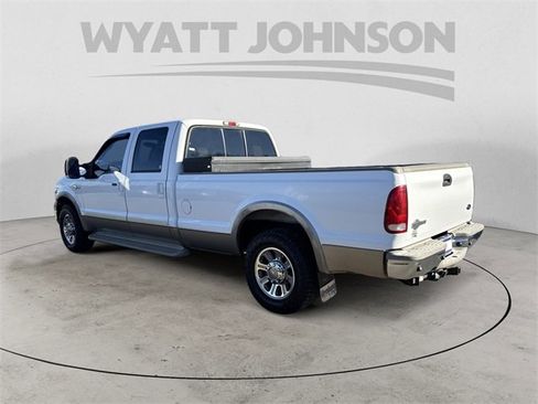 Used 2005 Ford F350 Lariat image 3
