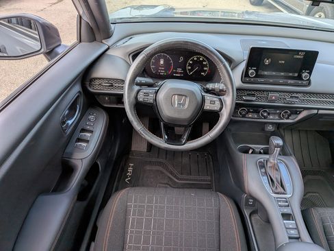 Used 2025 Honda HR-V Sport image 16
