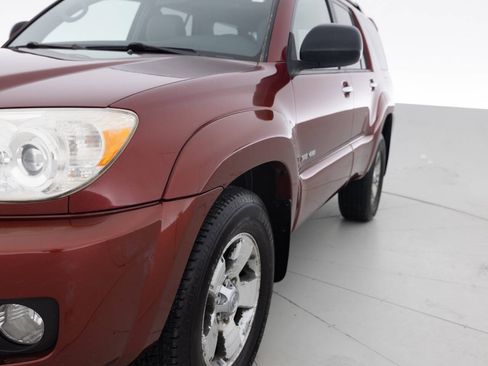 Used 2007 Toyota 4Runner SR5 AWD/4WD image 11