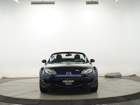 Used 2010 MAZDA MX-5 Miata Sport RWD image 9