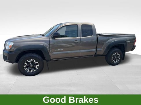 Used 2012 Toyota Tacoma 4x4 Access Cab V6 w/ Convenience Pkg image 4
