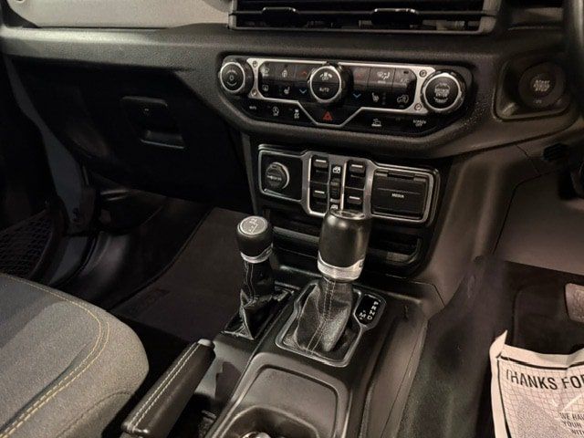 Used 2025 Jeep Wrangler Unlimited Sport w/ Convenience Group AWD/4WD image 7