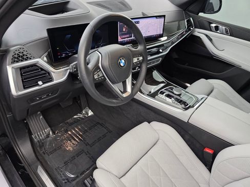 Used 2025 BMW X5 sDrive40i w/ Parking Assistance Package RWD image 10