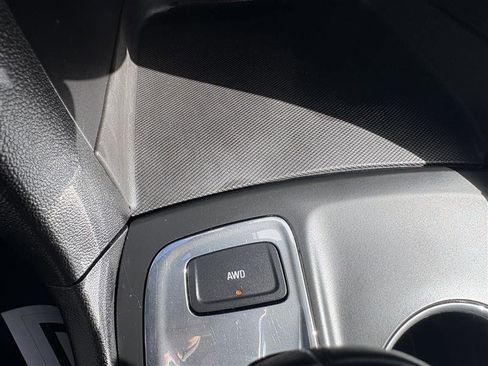 Used 2018 Chevrolet Equinox LT image 18