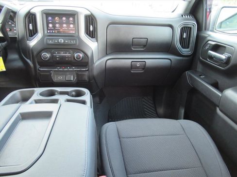 Used 2020 Chevrolet Silverado 1500 Custom w/ Custom Value Package image 14