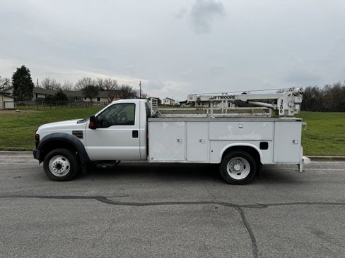 Used 2009 Ford F450 2WD Regular Cab Super Duty image 1