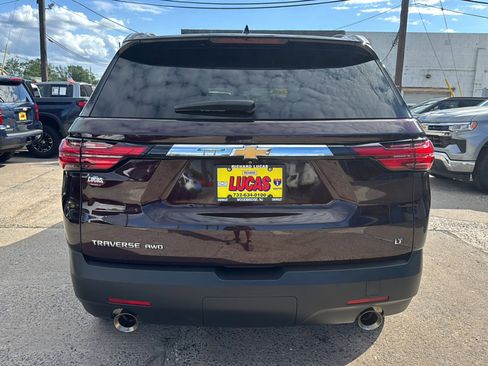 Used 2023 Chevrolet Traverse LT AWD/4WD image 6