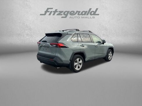 Used 2019 Toyota RAV4 XLE w/ All Weather Liner Package image 7