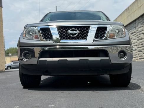 Used 2017 Nissan Frontier SL AWD/4WD image 39