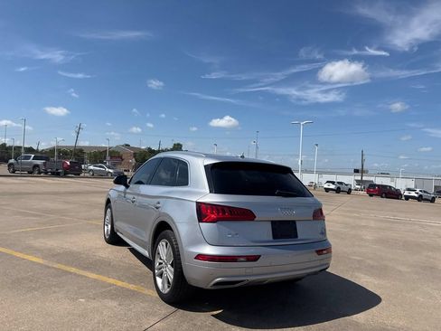 Used 2019 Audi Q5 2.0T Premium Plus w/ Premium Plus Package AWD/4WD image 16