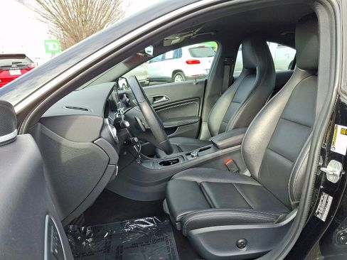 Used 2016 Mercedes-Benz CLA 250 image 12