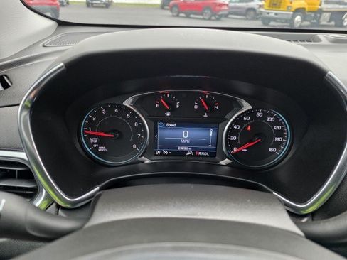 Used 2024 Chevrolet Equinox LT w/ LPO, Floor Liner Package FWD image 7