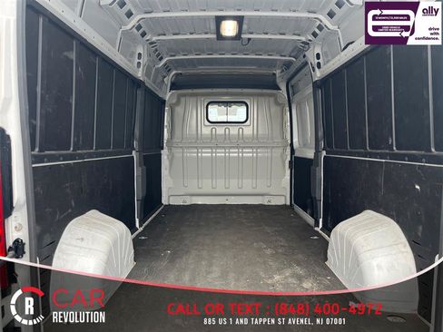 Used 2025 RAM ProMaster 2500 w/ Convenience Group FWD image 7