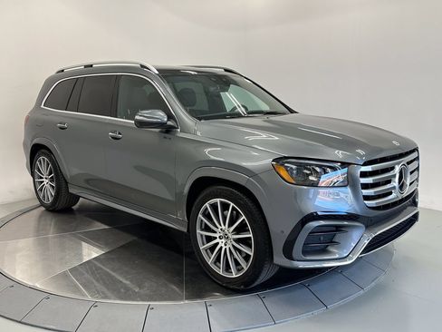 Certified 2025 Mercedes-Benz GLS 450 4MATIC image 2