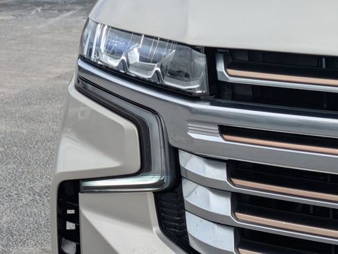 Used 2021 Chevrolet Tahoe High Country AWD/4WD image 10