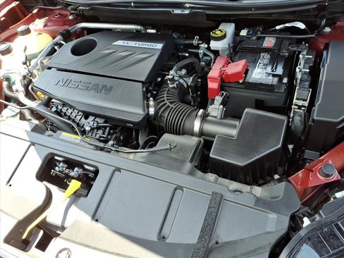 Used 2025 Nissan Rogue SV AWD/4WD image 36