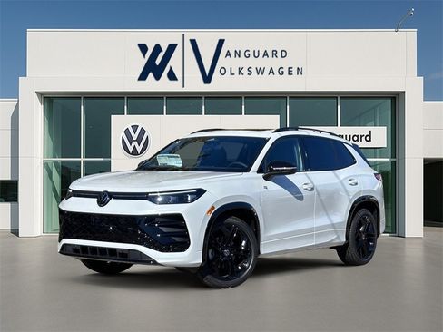 New 2026 Volkswagen Tiguan SE R-Line image 1