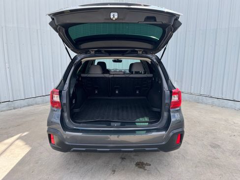 Used 2018 Subaru Outback 2.5i AWD/4WD image 8