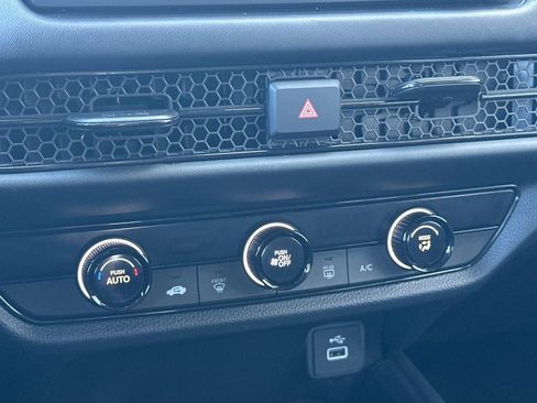 Used 2024 Honda HR-V LX image 24