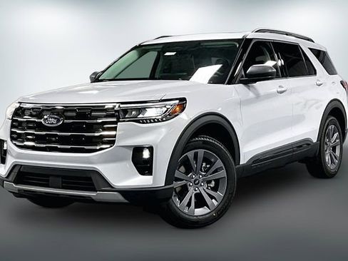 New 2026 Ford Explorer Active AWD/4WD image 2