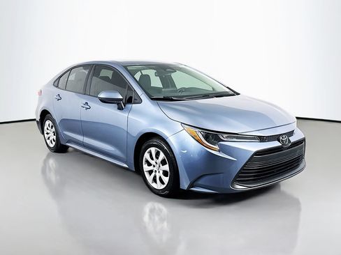 Certified 2024 Toyota Corolla LE FWD image 3