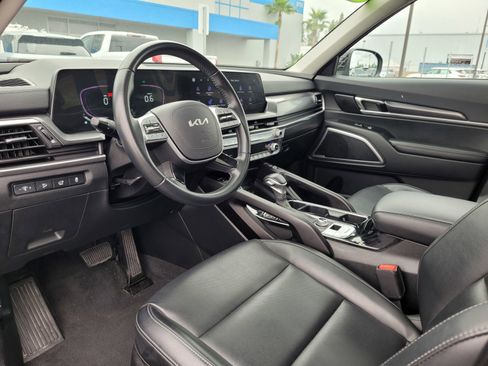 Used 2025 Kia Telluride S AWD/4WD image 9