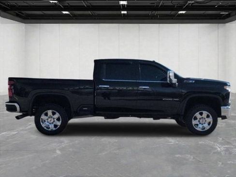 Used 2021 Chevrolet Silverado 2500 LTZ w/ LTZ Premium Package AWD/4WD image 6