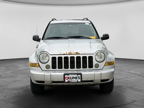 Used 2006 Jeep Liberty Sport AWD/4WD image 2